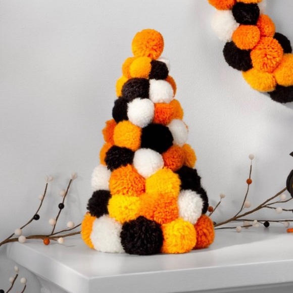 NWT Halloween Christmas pom tree table mantle table decor hyde and eek boutique - Picture 4 of 4